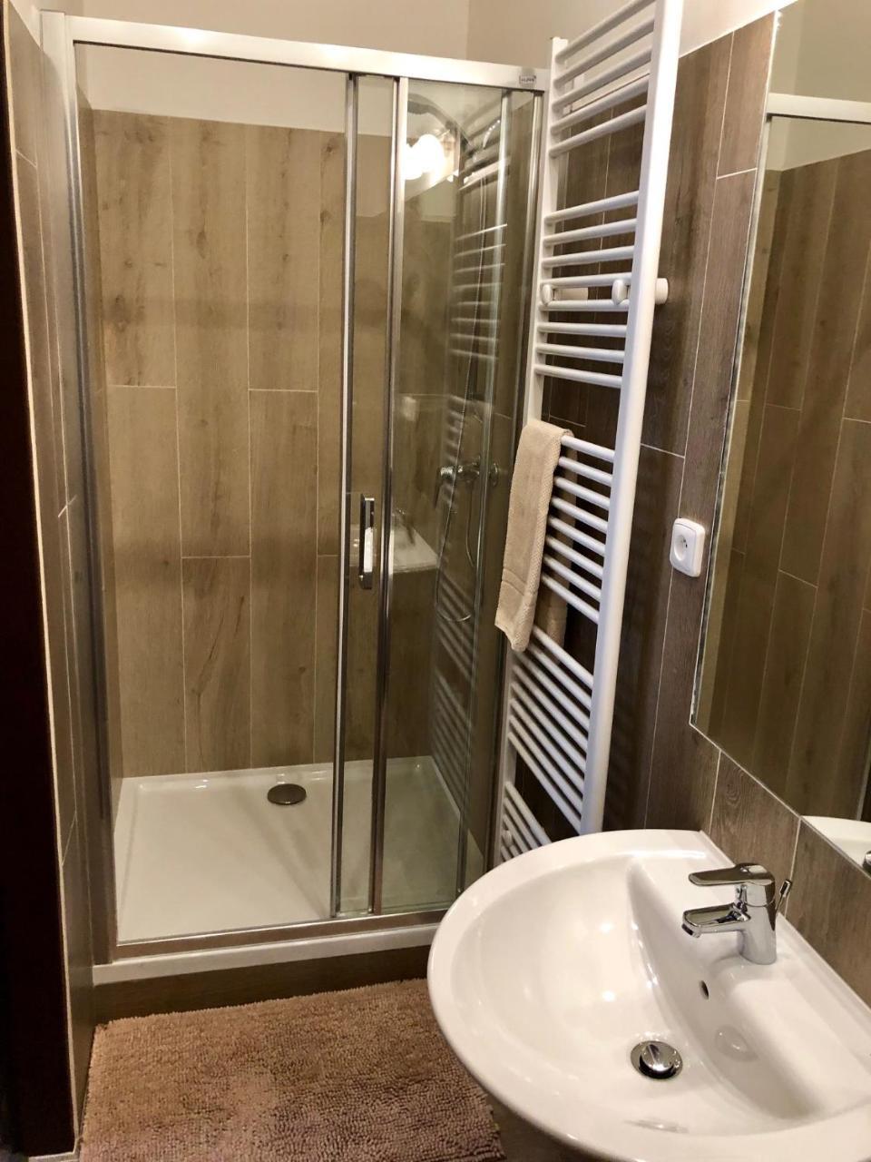 Yellow Street Apartment 捷克布杰约维采 外观 照片